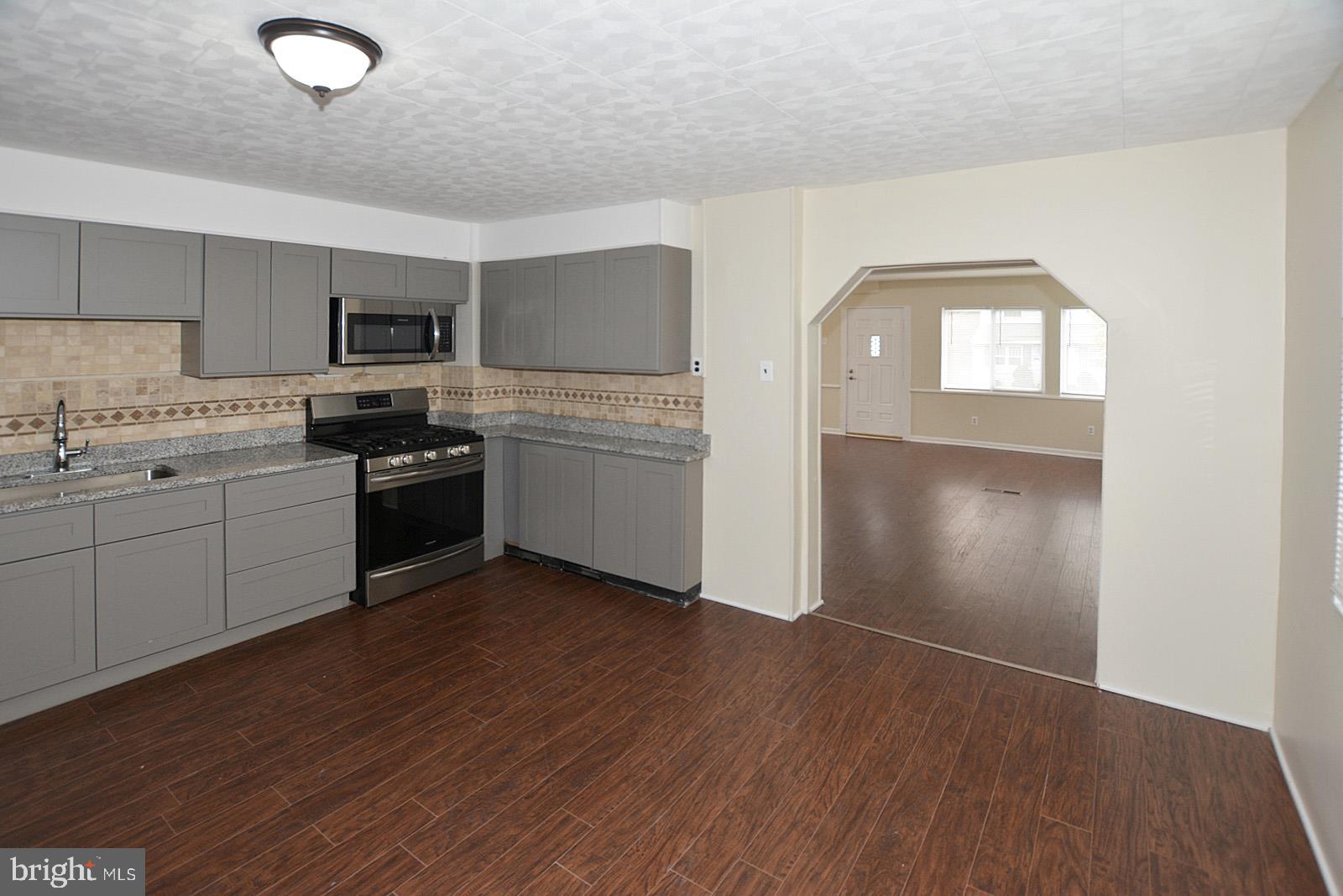 7336 Manchester Road Dundalk, MD 21222 - Photo 8 of 28