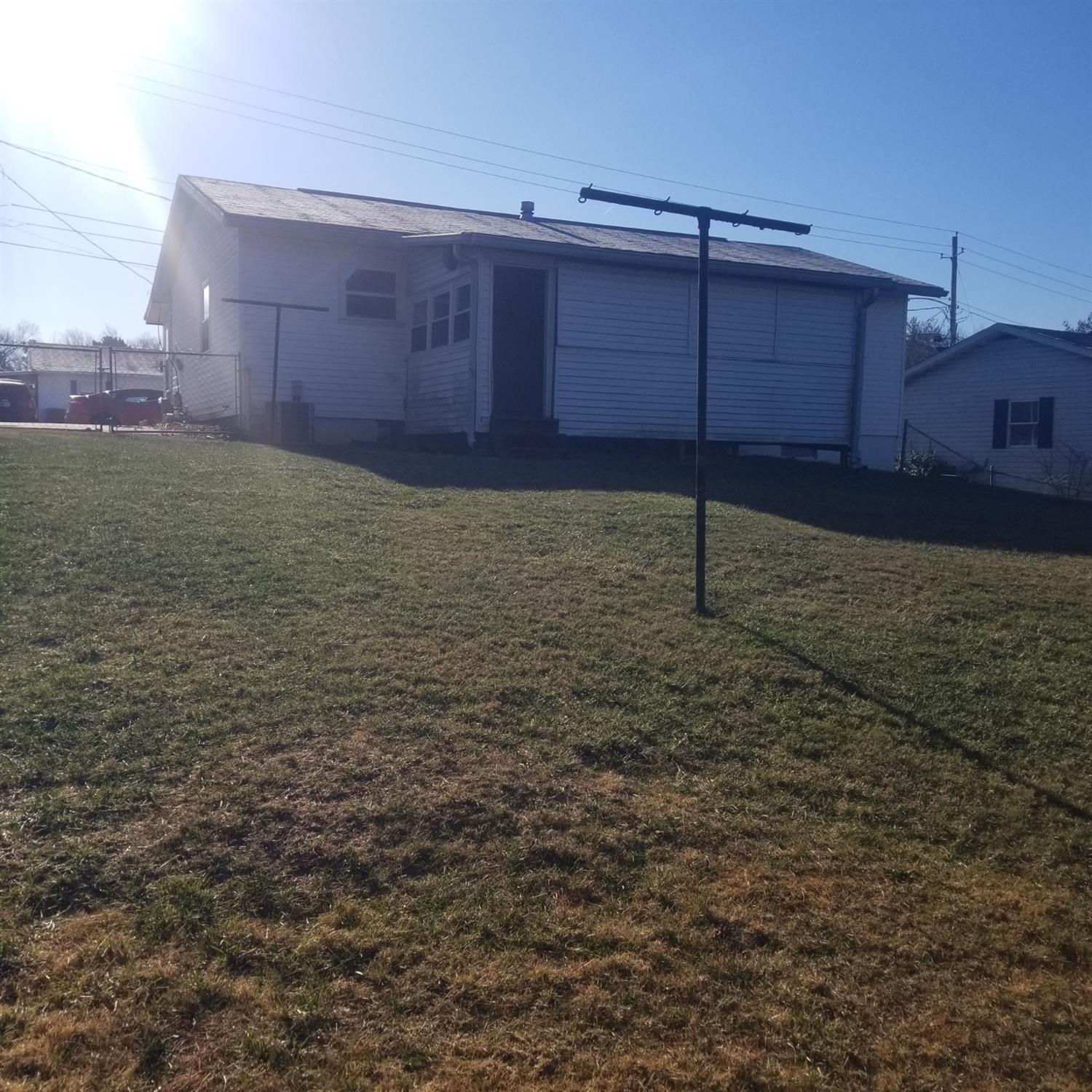 723 Randy Avenue Lawrenceburg, IN 47025 - Photo 3 of 14 Gallery Image 3