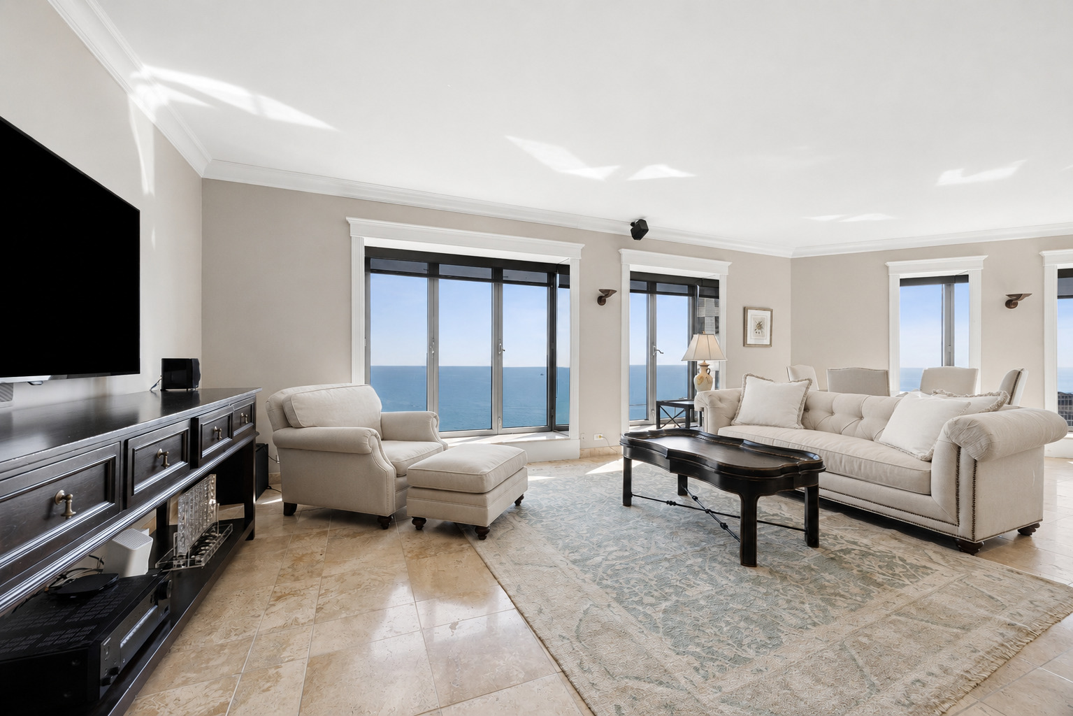 950 North Michigan Avenue, Unit 4202 Chicago, IL 60611 - Photo 10 of 33