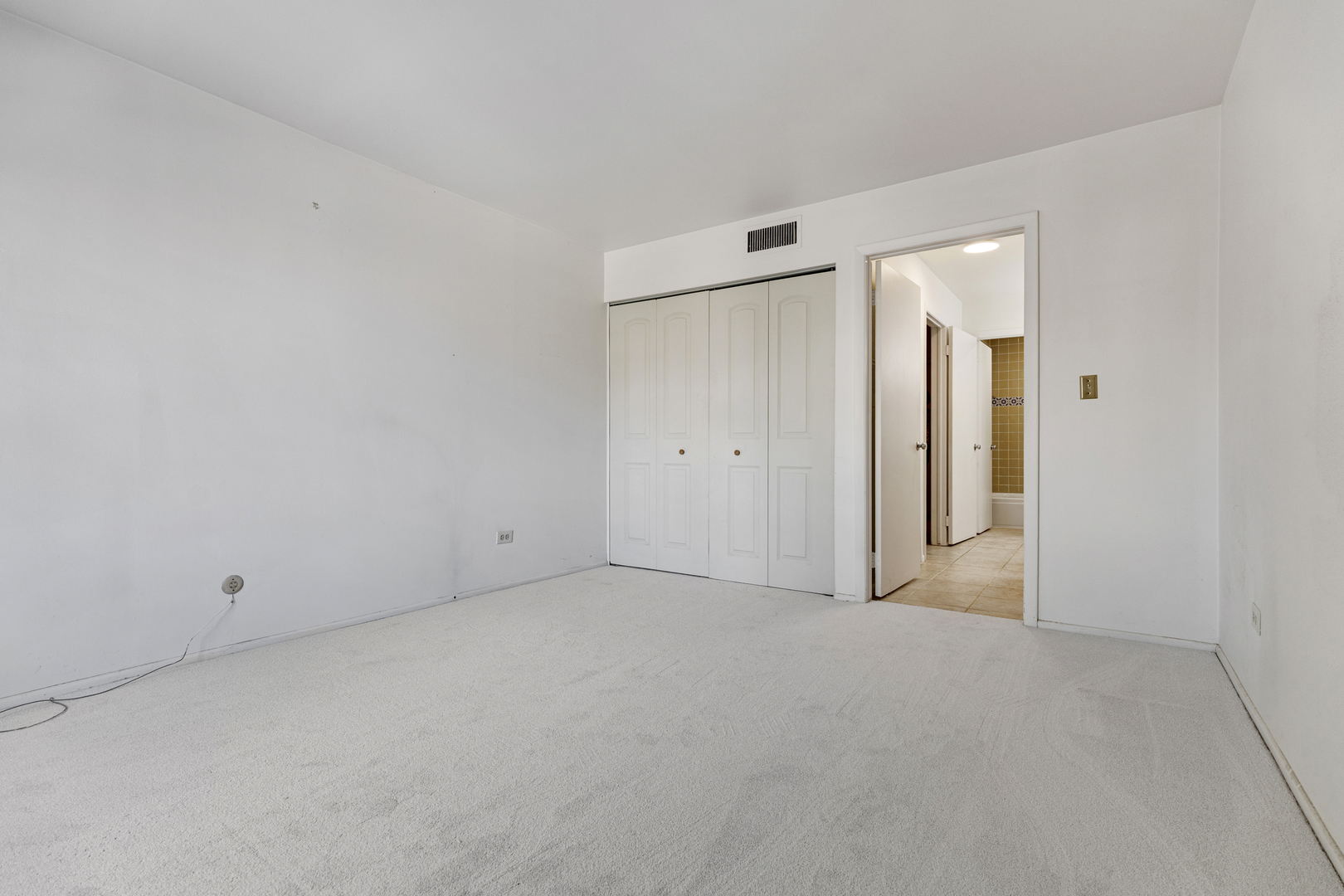 1912 Prairie Square, Unit 209A Schaumburg, IL 60173 - Photo 14 of 26 a view of an empty room