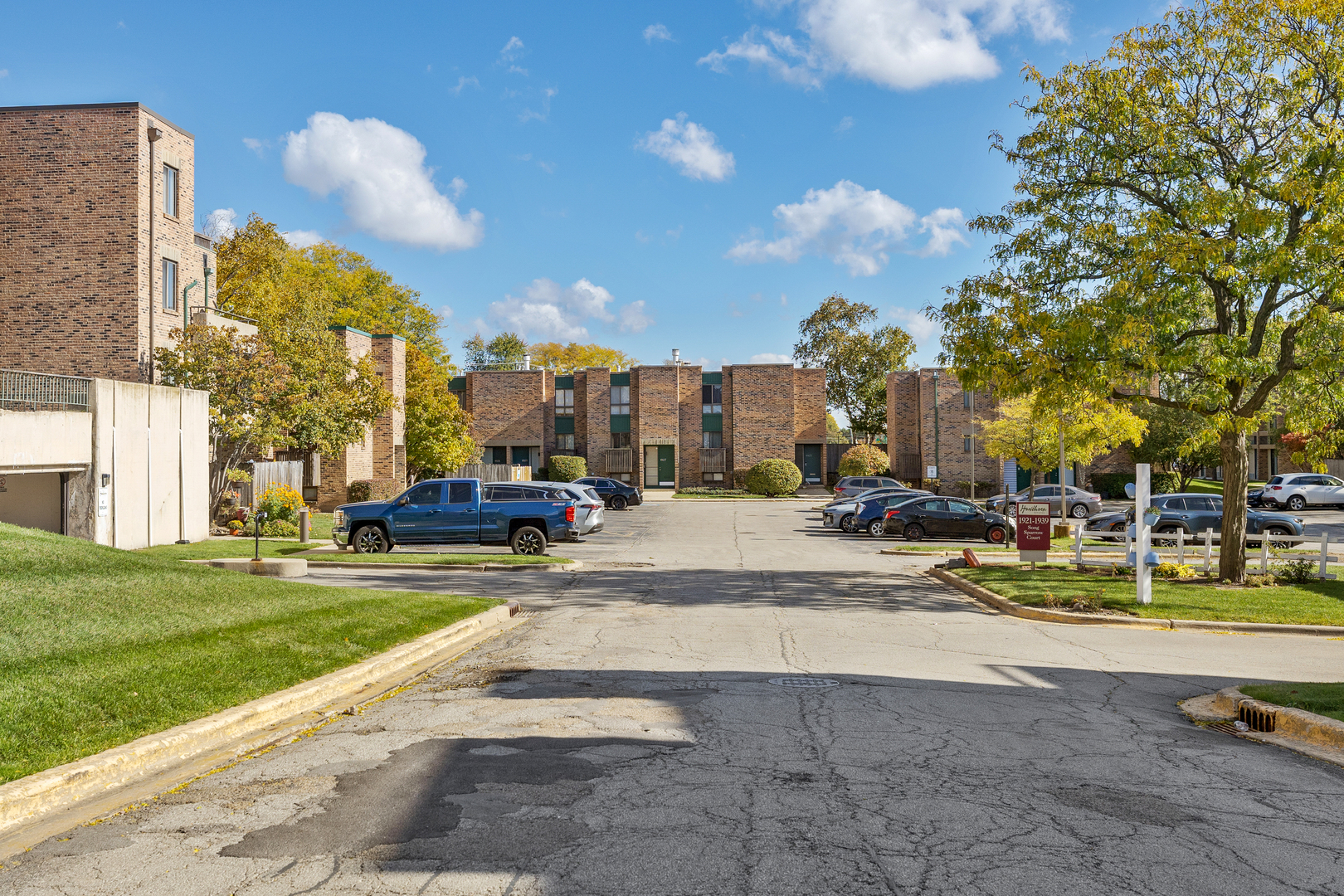 1912 Prairie Square, Unit 209A Schaumburg, IL 60173 - Photo 25 of 26 a view of a fountain in front of a building