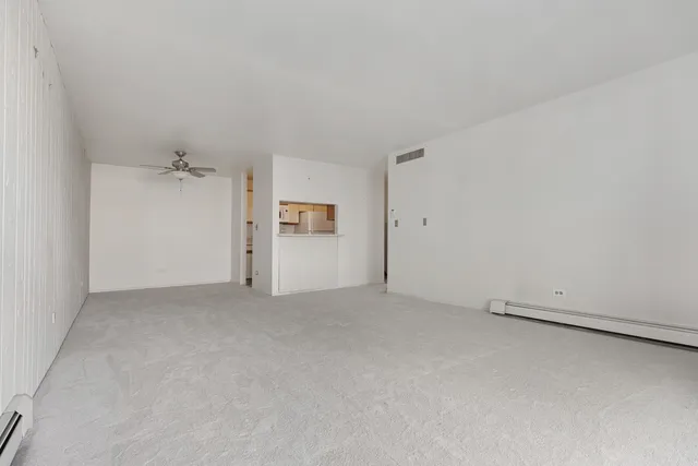 an empty room with a empty space