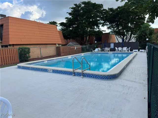 $1,700 | 1708 Park Meadows Drive, Unit 4, Fort Myers, FL 33907