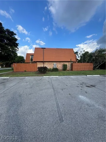 $1,700 | 1708 Park Meadows Drive, Unit 4, Fort Myers, FL 33907