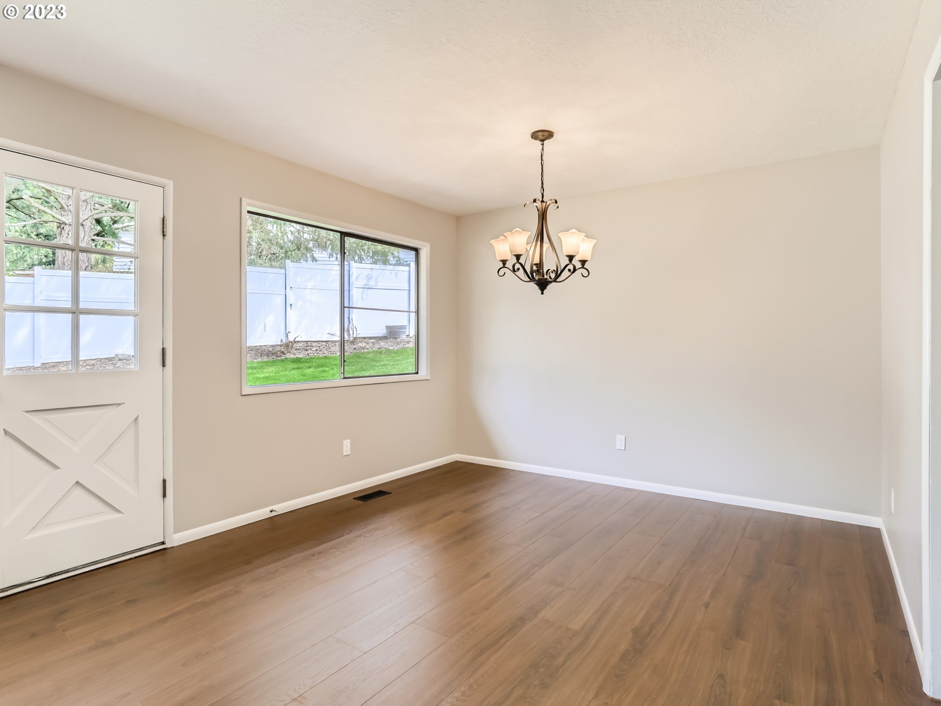 830 Southwest 123rd Court Portland, OR 97225 - Photo 5 of 24 Dining Area