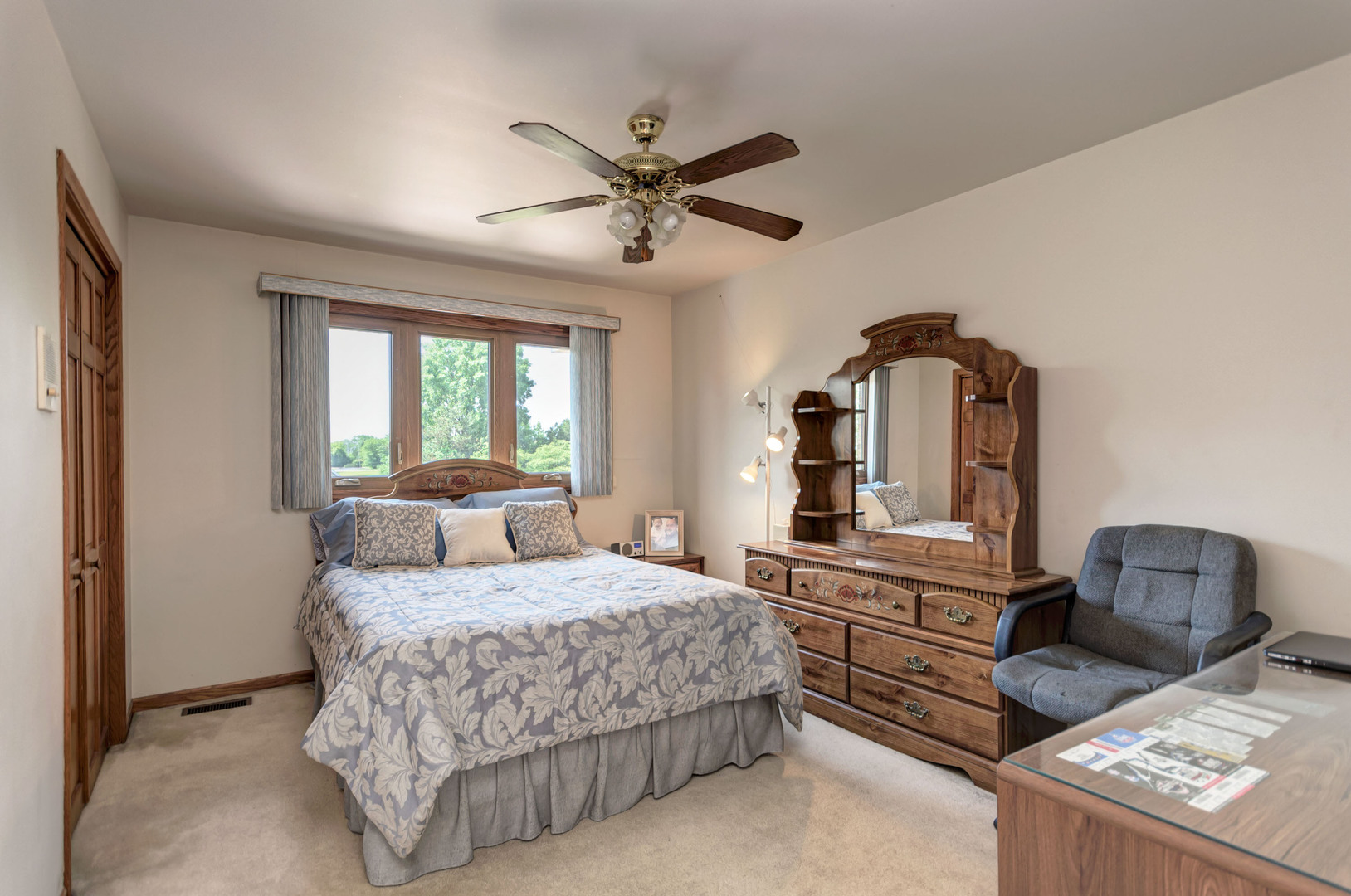 1207 Surrey Road Addison, IL 60101 - Photo 21 of 36