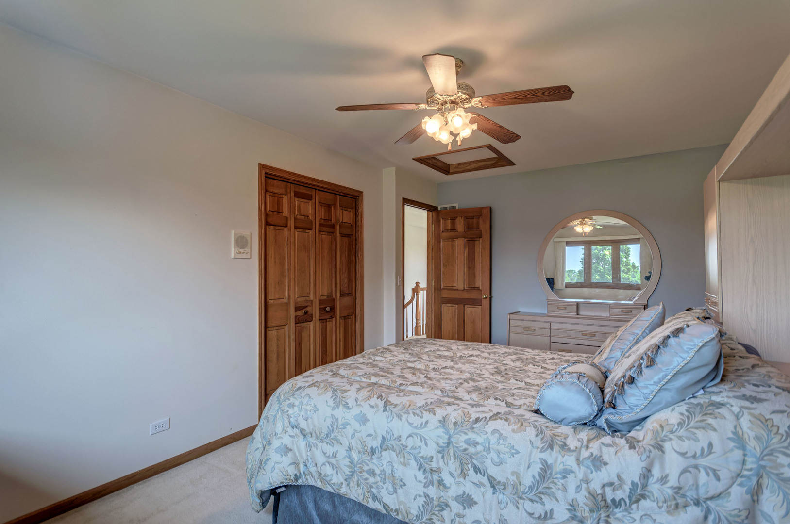 1207 Surrey Road Addison, IL 60101 - Photo 23 of 36