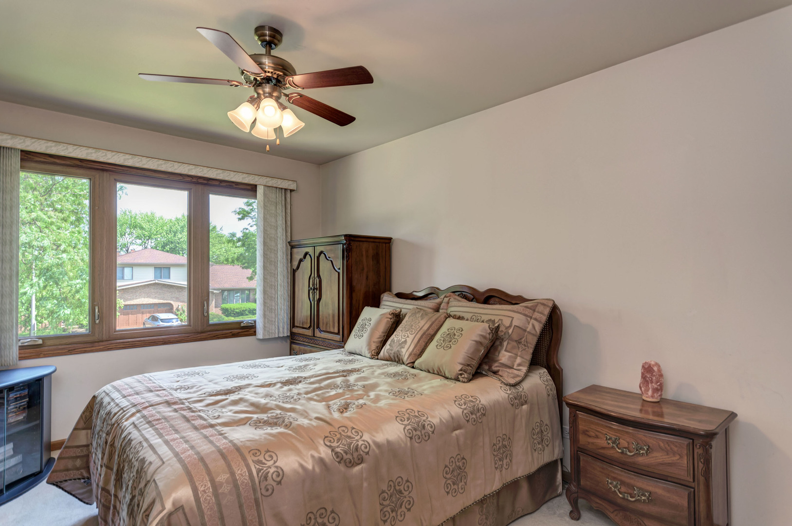 1207 Surrey Road Addison, IL 60101 - Photo 25 of 36