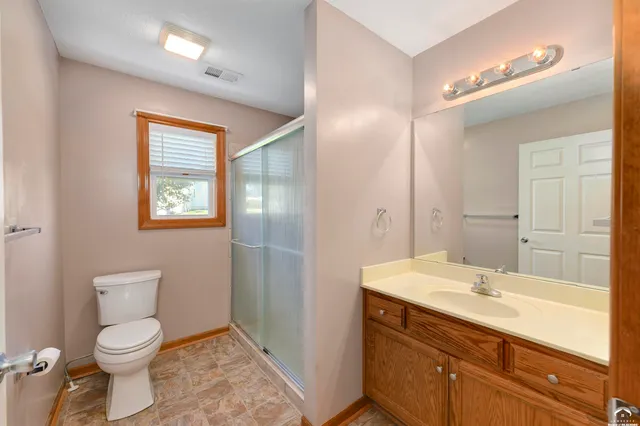 $250,000 | 15628 Landauer Circle, Basehor, KS 66007