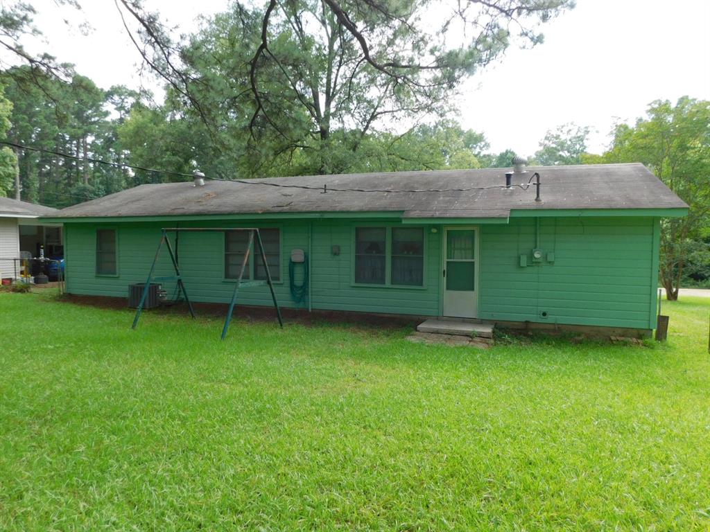 107 5th Street Northeast Springhill, LA 71075 - Photo 8 of 26