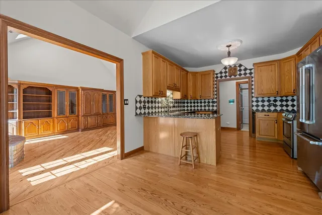 a view of livingroom with furniture