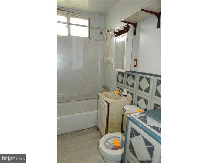 9338 Treaty Road Philadelphia, PA 19114 - Photo 10 of 24 Gallery Image 10