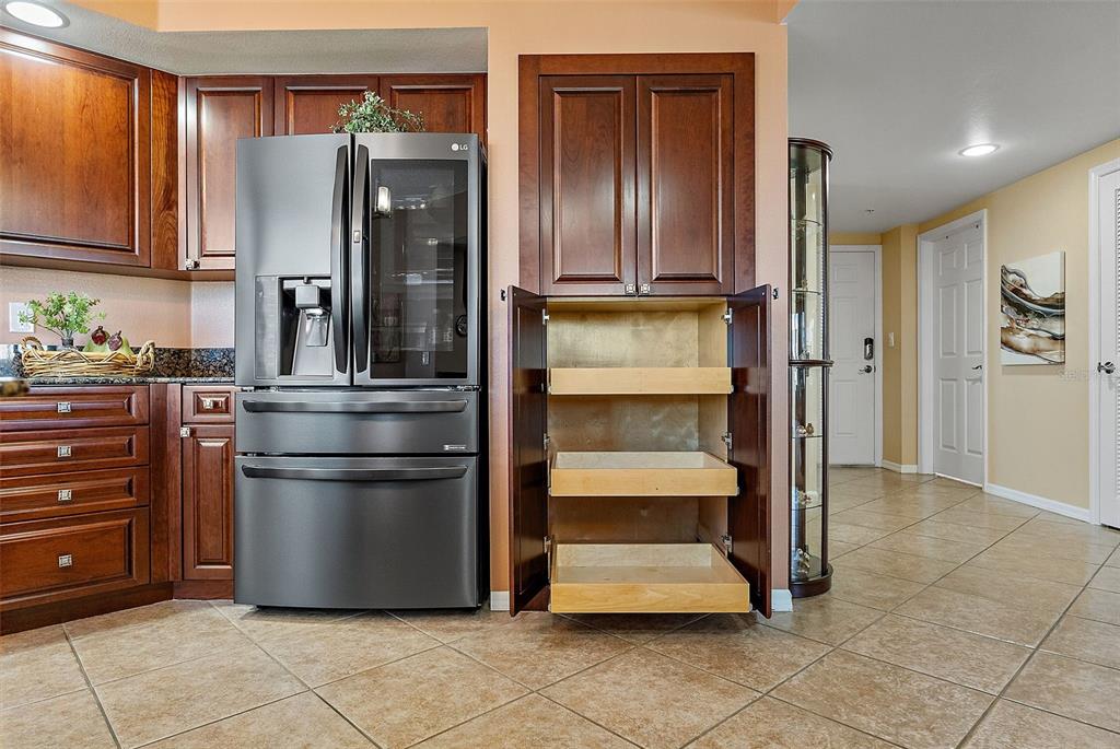 960 Starkey Road, Unit 5406 Largo, FL 33771 - Photo 7 of 72