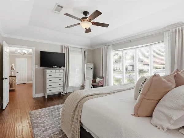 $469,000 | 205 Circleview Drive North, Hurst, TX 76054