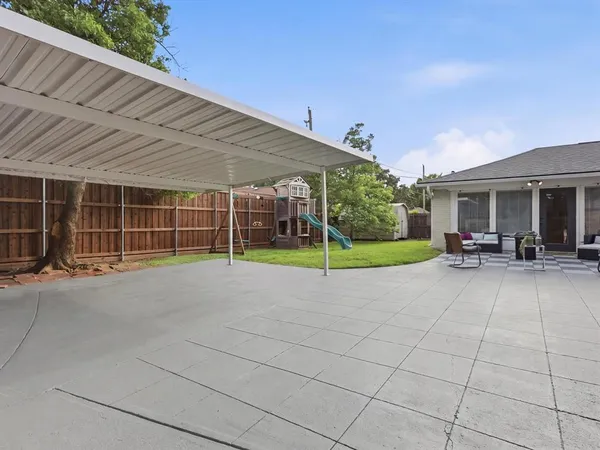 $469,000 | 205 Circleview Drive North, Hurst, TX 76054
