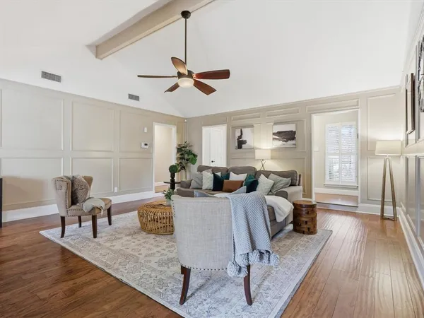 $469,000 | 205 Circleview Drive North, Hurst, TX 76054