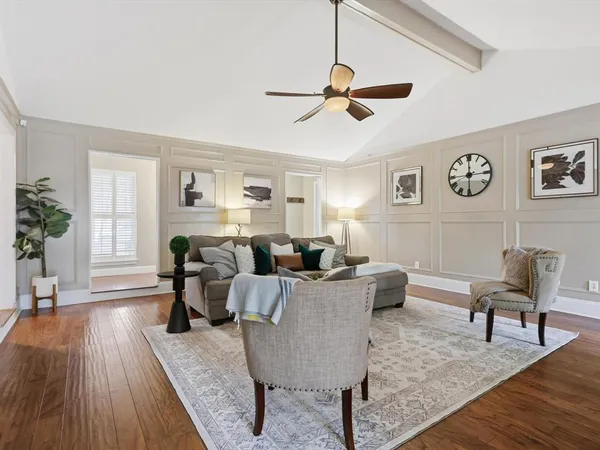 $469,000 | 205 Circleview Drive North, Hurst, TX 76054