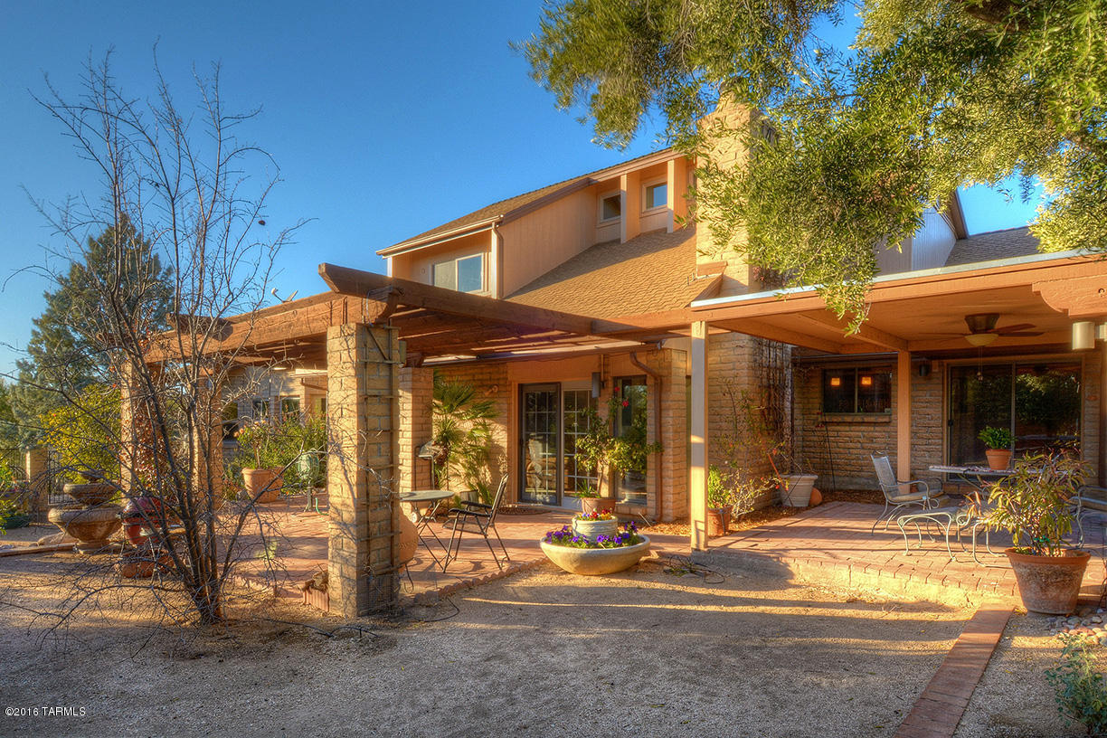 5211 North Valley View Road Tucson, AZ 85718 - Photo 1 of 32 Gallery Image 1