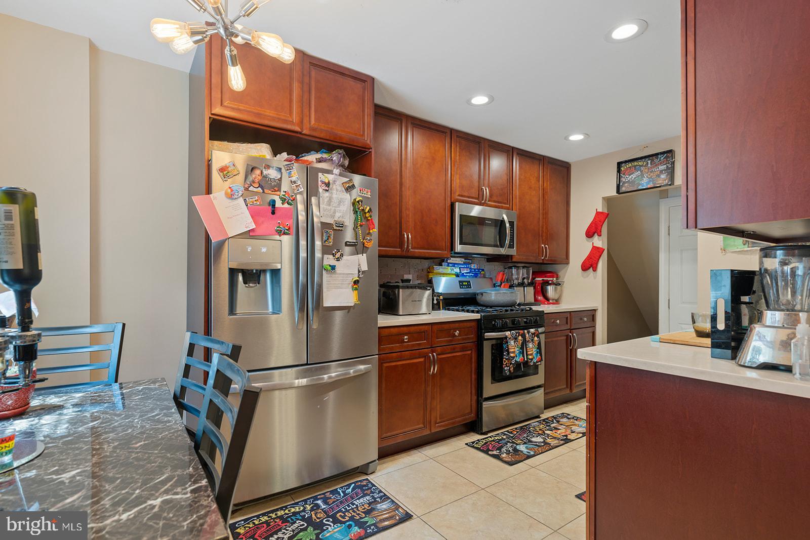 2874 Tolbut Street Philadelphia, PA 19136 - Photo 11 of 32