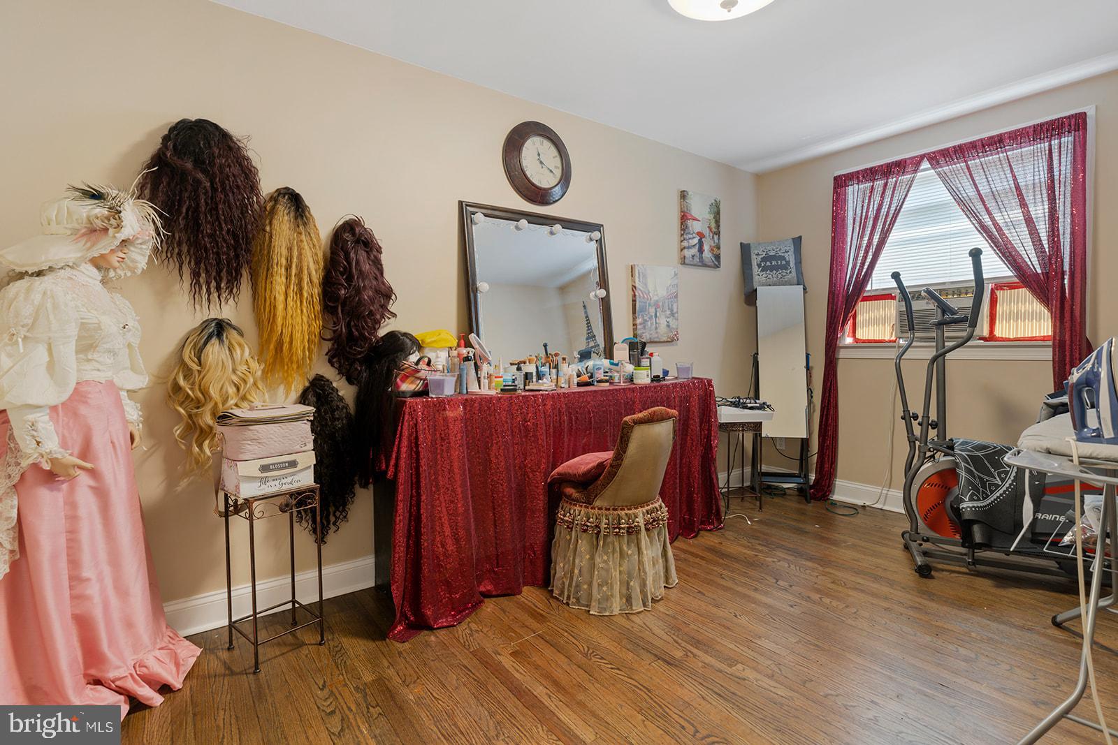 2874 Tolbut Street Philadelphia, PA 19136 - Photo 23 of 32