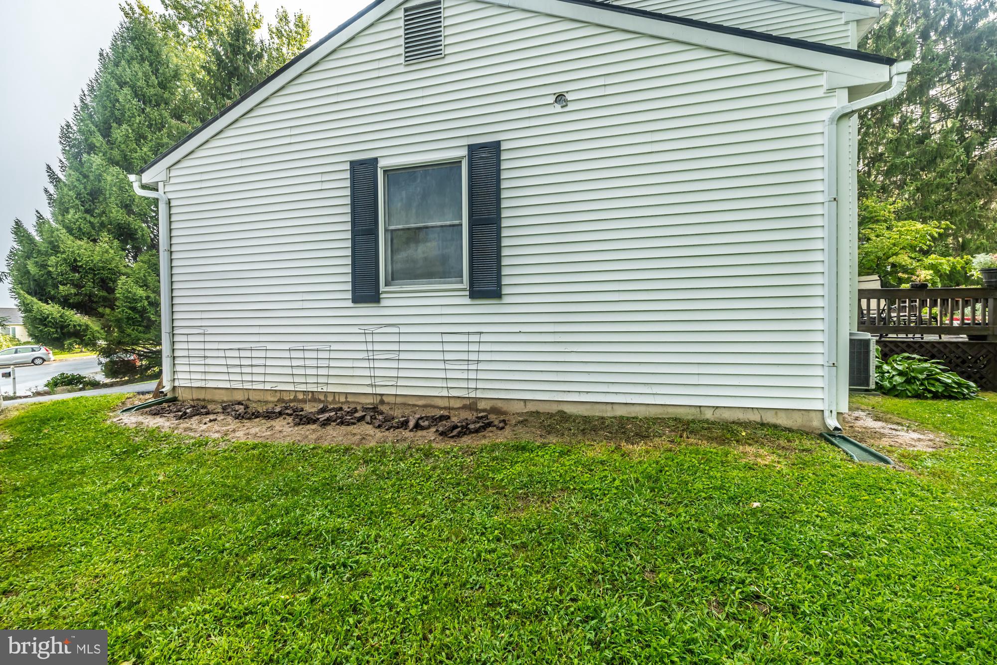 80 Rabbit Run Road Parkesburg, PA 19365 - Photo 42 of 45 Garden Area in Side Yard