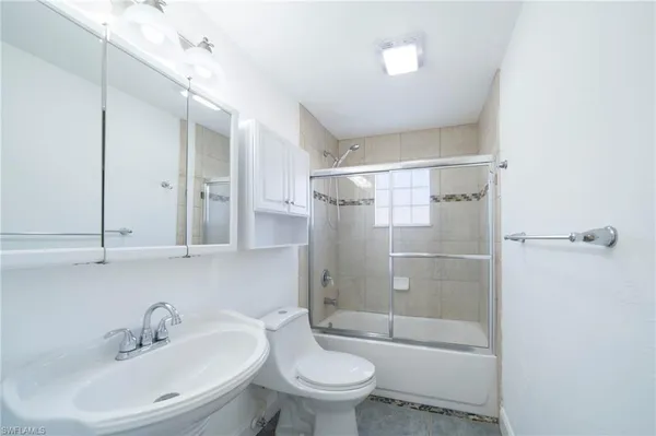 $1,999 | 4916 Viceroy Street, Unit B, Cape Coral, FL 33904