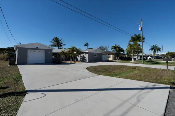 $1,999 | 4916 Viceroy Street, Unit B, Cape Coral, FL 33904