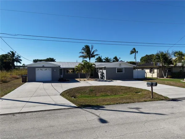 $1,999 | 4916 Viceroy Street, Unit B, Cape Coral, FL 33904