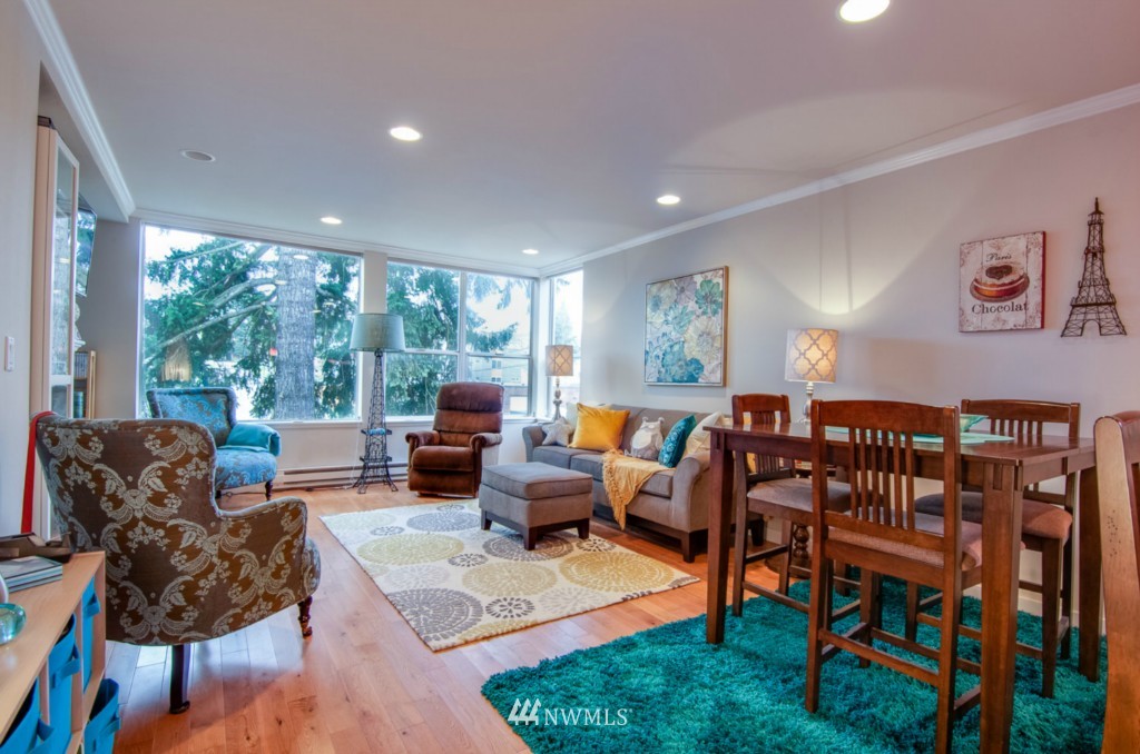 5000 Fauntleroy Way Southwest, Unit 301 Seattle, WA 98136 - Photo 2 of 13 Gallery Image 2