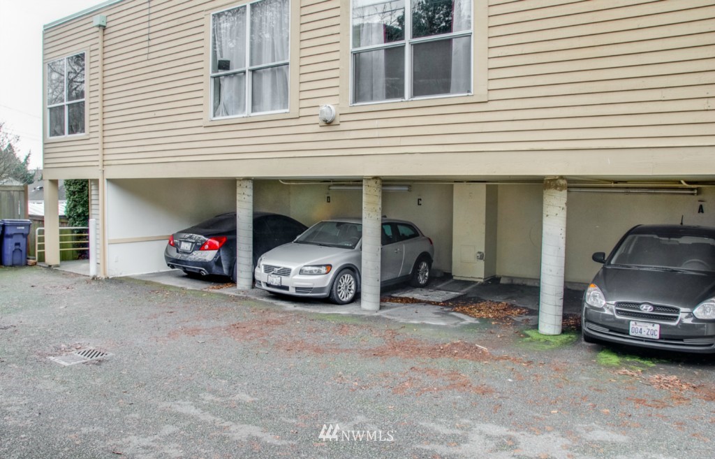 5000 Fauntleroy Way Southwest, Unit 301 Seattle, WA 98136 - Photo 11 of 13 Gallery Image 11