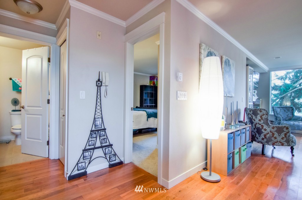 5000 Fauntleroy Way Southwest, Unit 301 Seattle, WA 98136 - Photo 12 of 13 Gallery Image 12