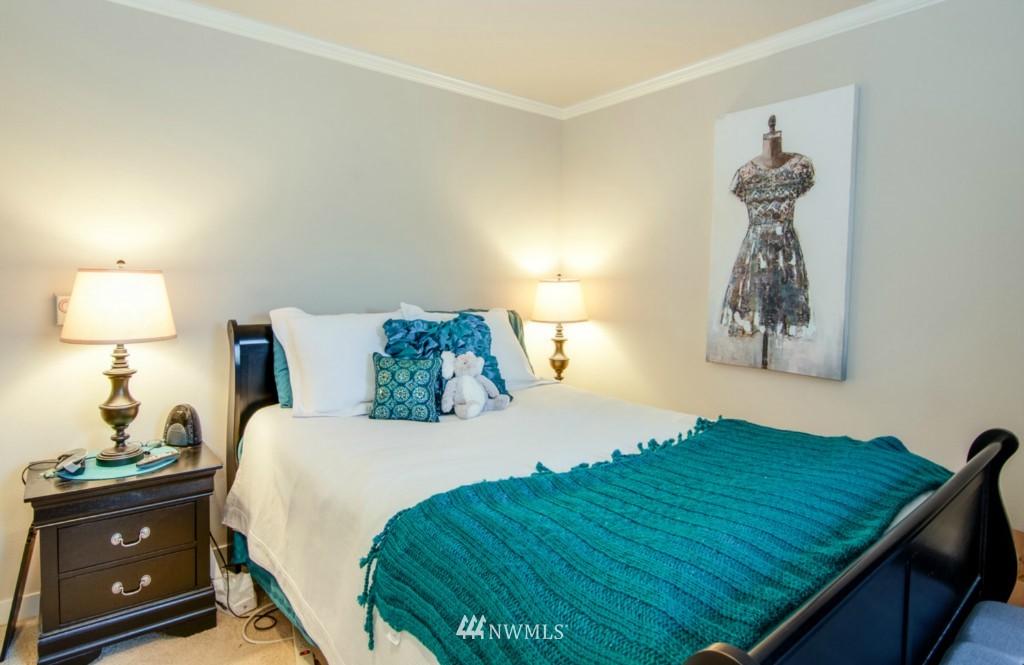 5000 Fauntleroy Way Southwest, Unit 301 Seattle, WA 98136 - Photo 7 of 13 Gallery Image 7