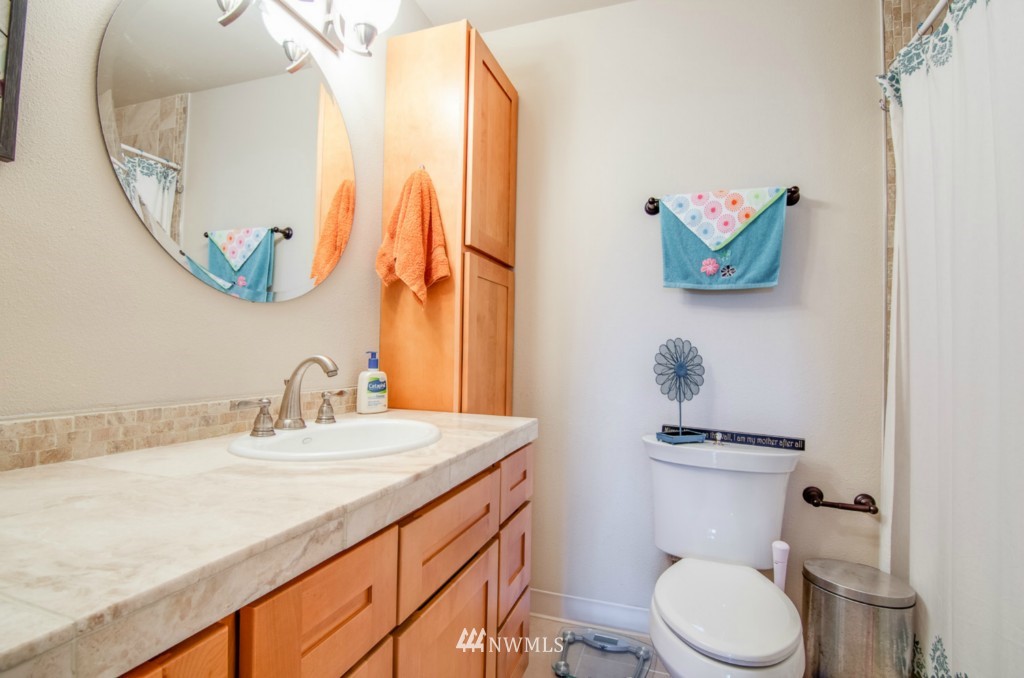 5000 Fauntleroy Way Southwest, Unit 301 Seattle, WA 98136 - Photo 9 of 13 Gallery Image 9