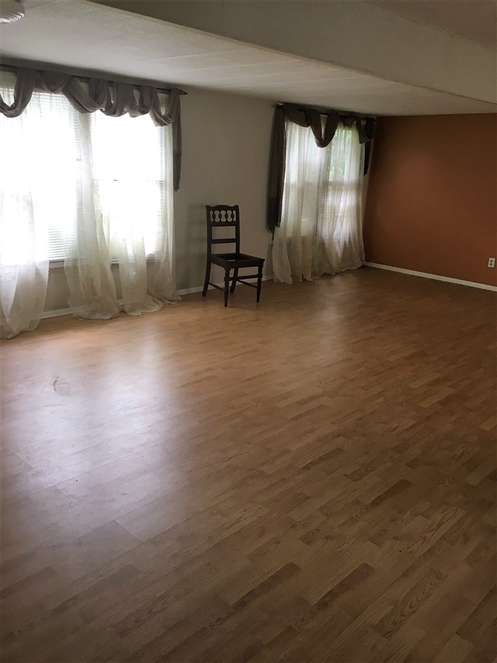 111 North Morrison Road Muncie, IN 47304 - Photo 5 of 26