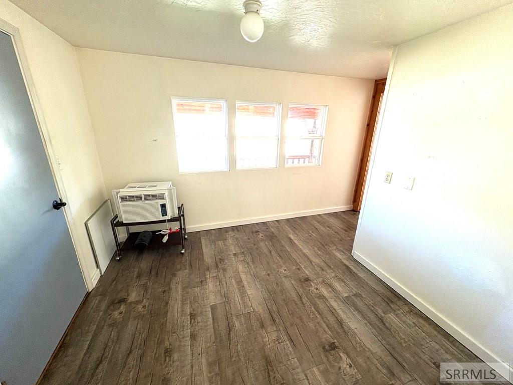 921 Valley Avenue Challis, ID 83226 - Photo 19 of 33