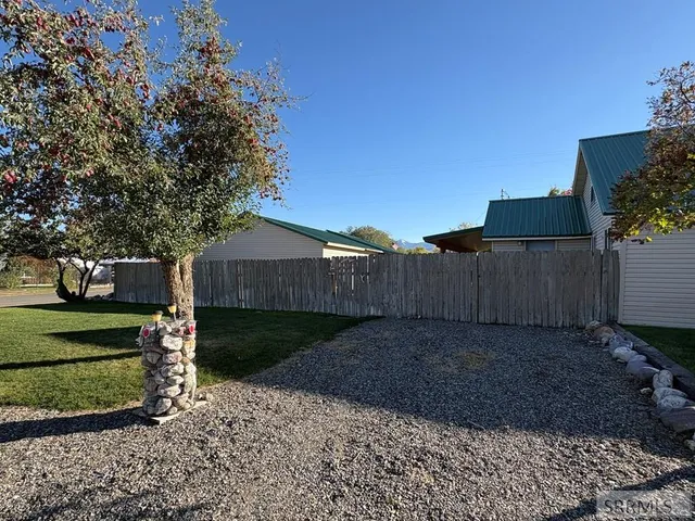 $310,000 | 921 Valley Avenue, Challis, ID 83226