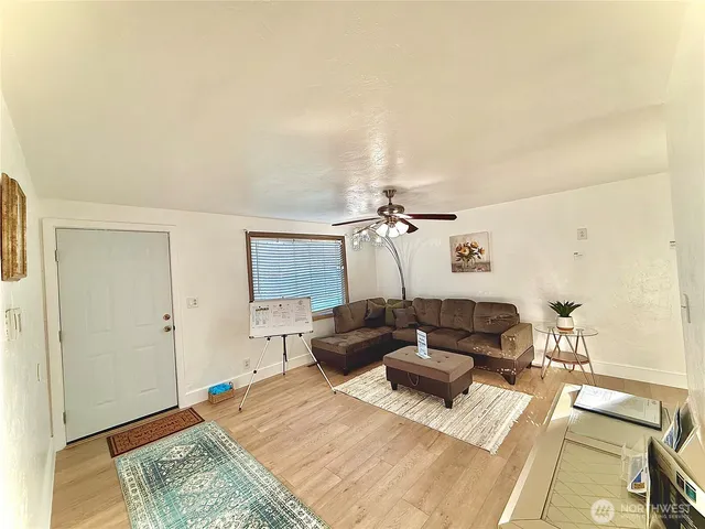 $329,900 | 1708 North 17th Avenue, Pasco, WA 99301