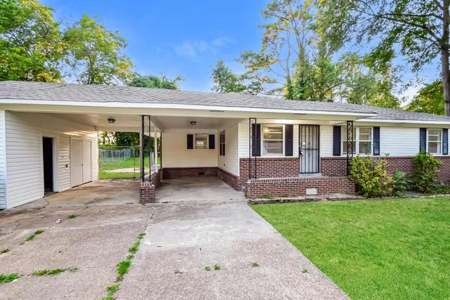 $1,255 | 5041 Davis Cove, Memphis, TN 38116