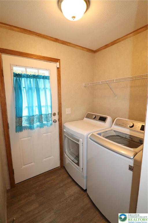 5005 Old Timber Road Stroudsburg, PA 18360 - Photo 13 of 44 a utility room with dryer and washer