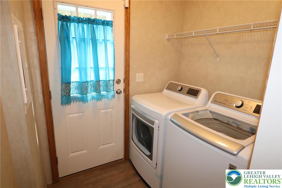 5005 Old Timber Road Stroudsburg, PA 18360 - Photo 14 of 44 a utility room with dryer and washer