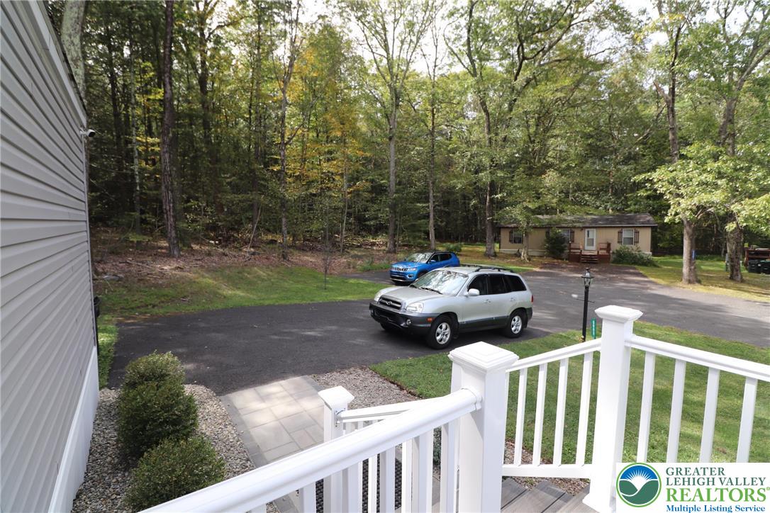 5005 Old Timber Road Stroudsburg, PA 18360 - Photo 28 of 44 a garden view with sitting space