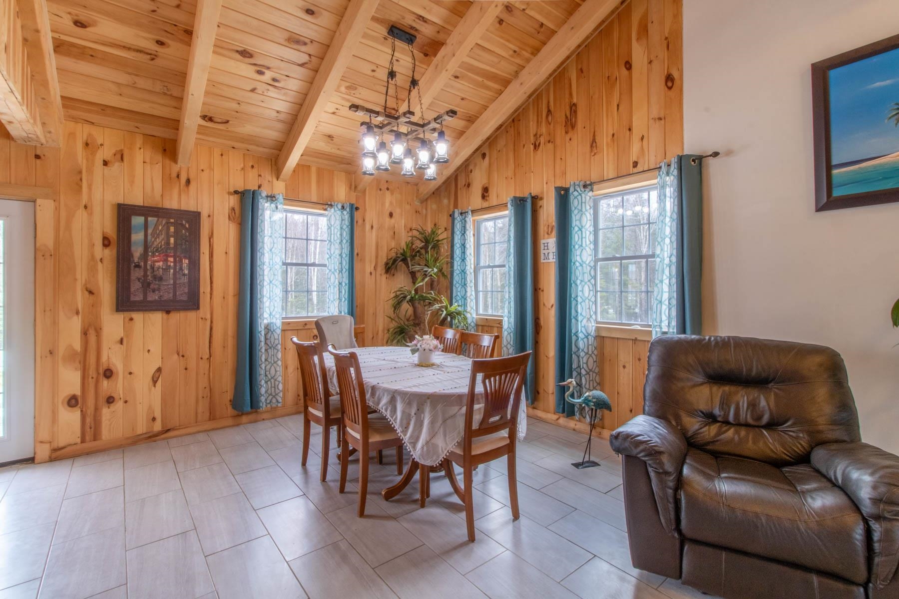 656 Leo's Lane Norton, VT 05907 - Photo 11 of 41