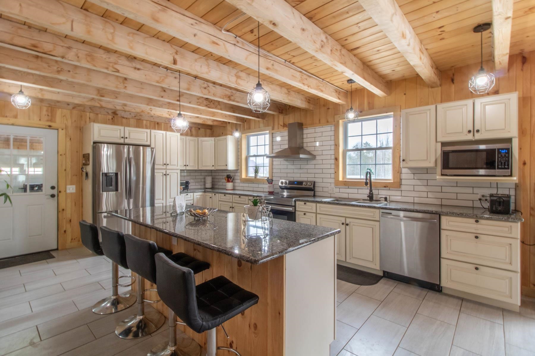 656 Leo's Lane Norton, VT 05907 - Photo 8 of 41