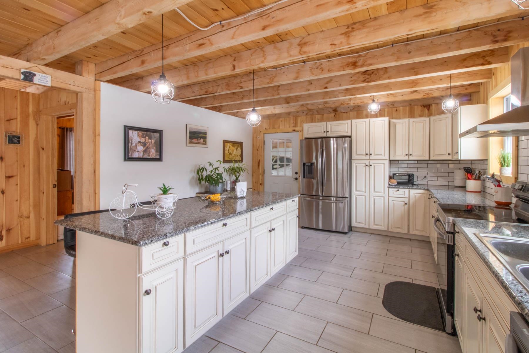 656 Leo's Lane Norton, VT 05907 - Photo 10 of 41