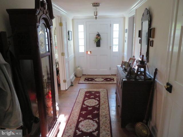 7 Bridleshire Road Newark, DE 19711 - Photo 2 of 41 Foyer