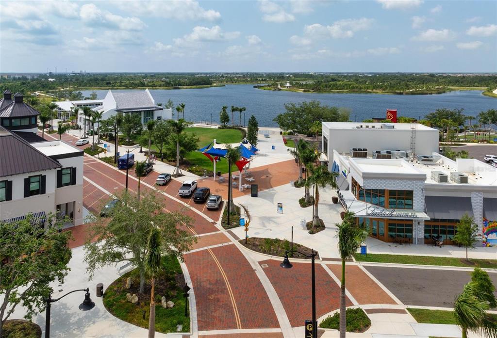 1807 San Trovaso Way Venice, FL 34285 - Photo 58 of 61 a picture of city view