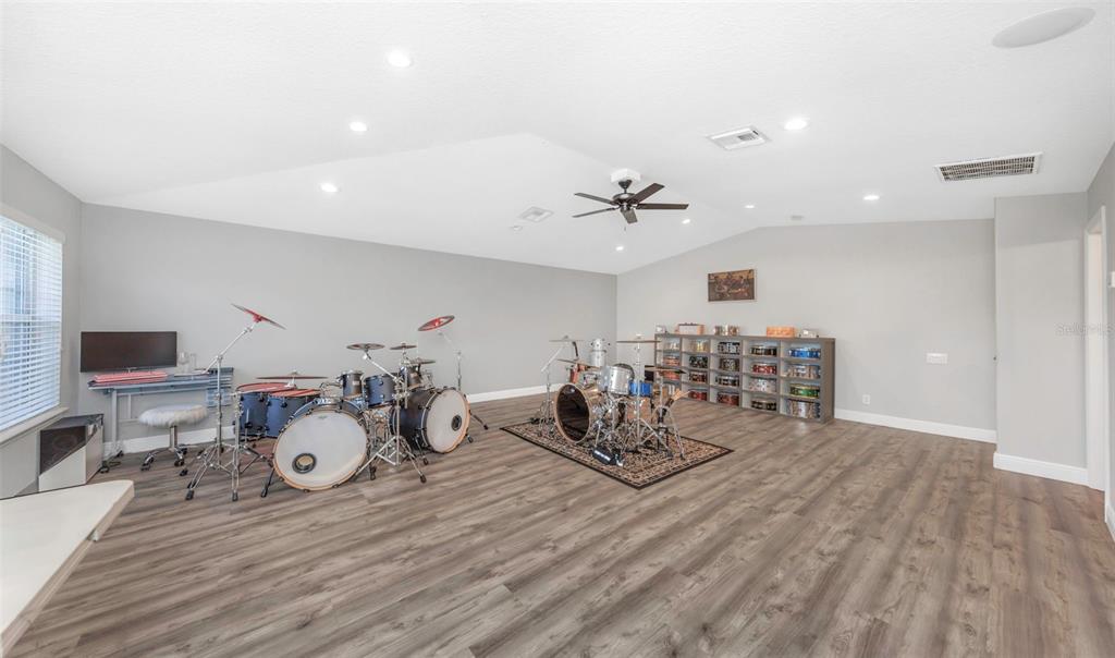 3716 Janus Way Palm Harbor, FL 34685 - Photo 40 of 69