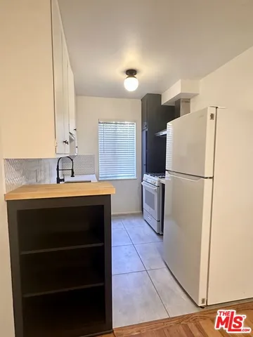 $2,395 | 1420 17th Street, Unit 3, Santa Monica, CA 90404