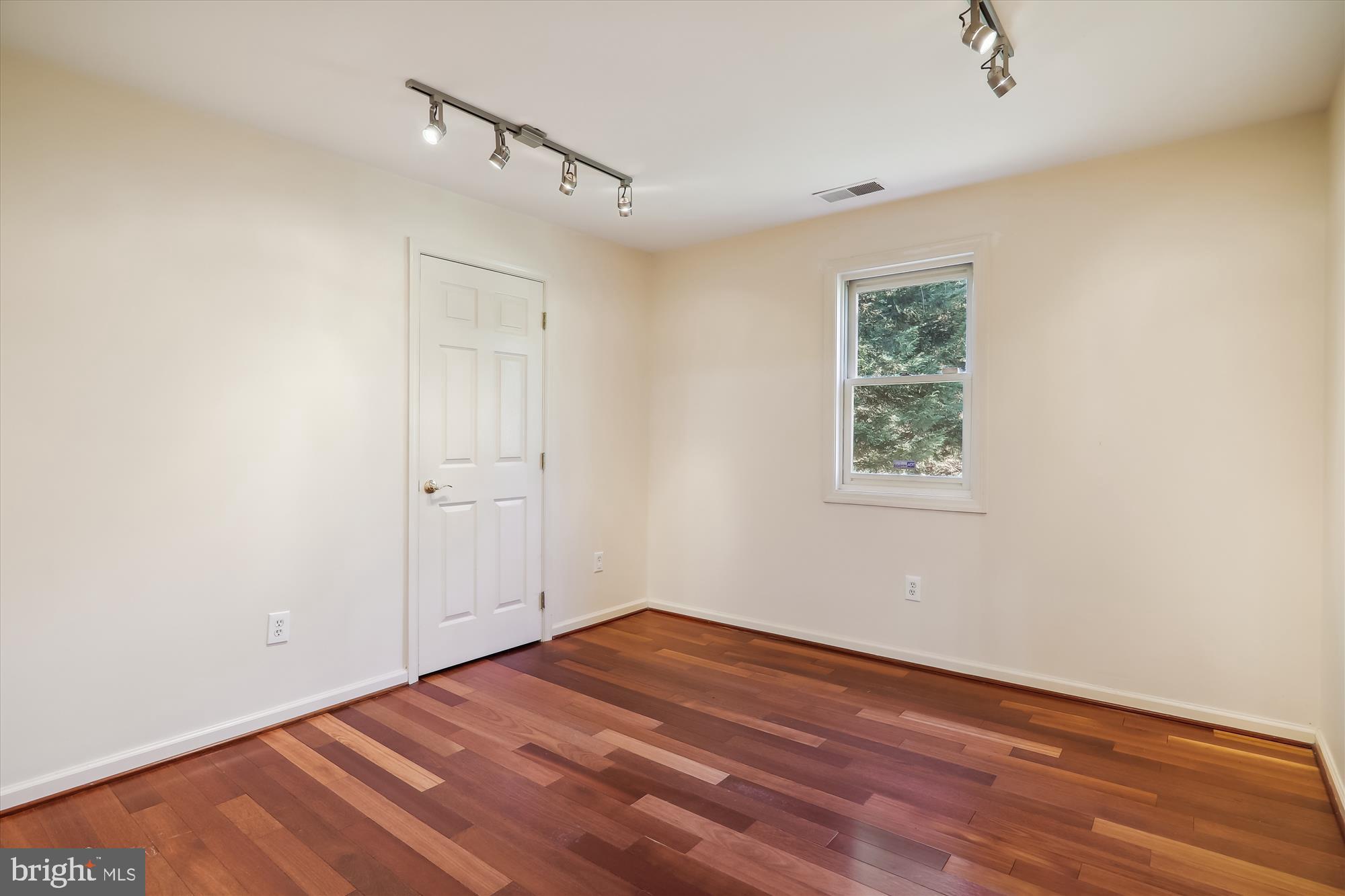 18301 Brooke Road Sandy Spring, MD 20860 - Photo 25 of 70 2 bedroom bungalow