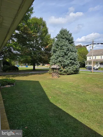 $2,300 | 184 Cochran Street, Cochranville, PA 19330